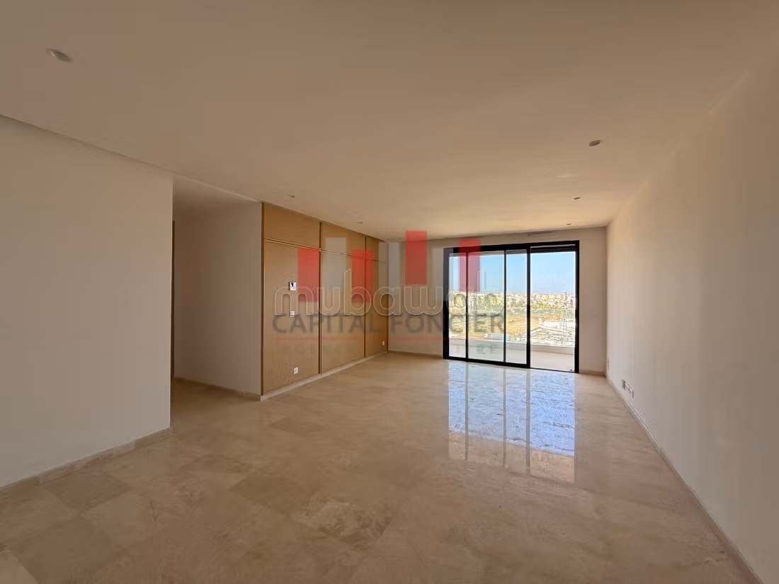 Très bel appartement en location à Casablanca Finance City.
Surface totale 134 m².
Places de stationnement et terrasse — 2