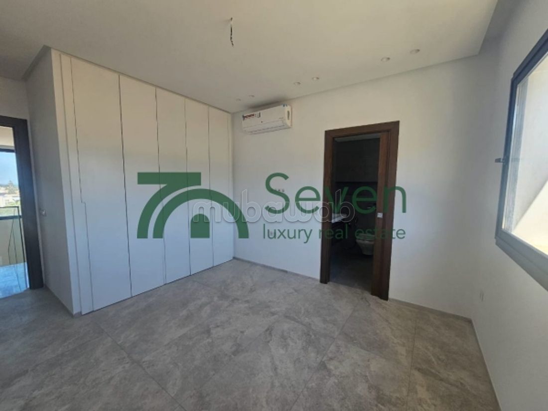 Une Villa en s3 à Gammarth