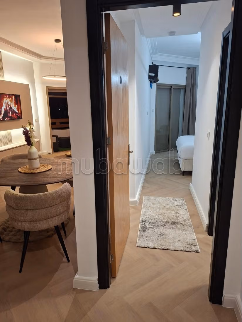 Luxe gemeubileerd app. Met geweldig zee uitzicht