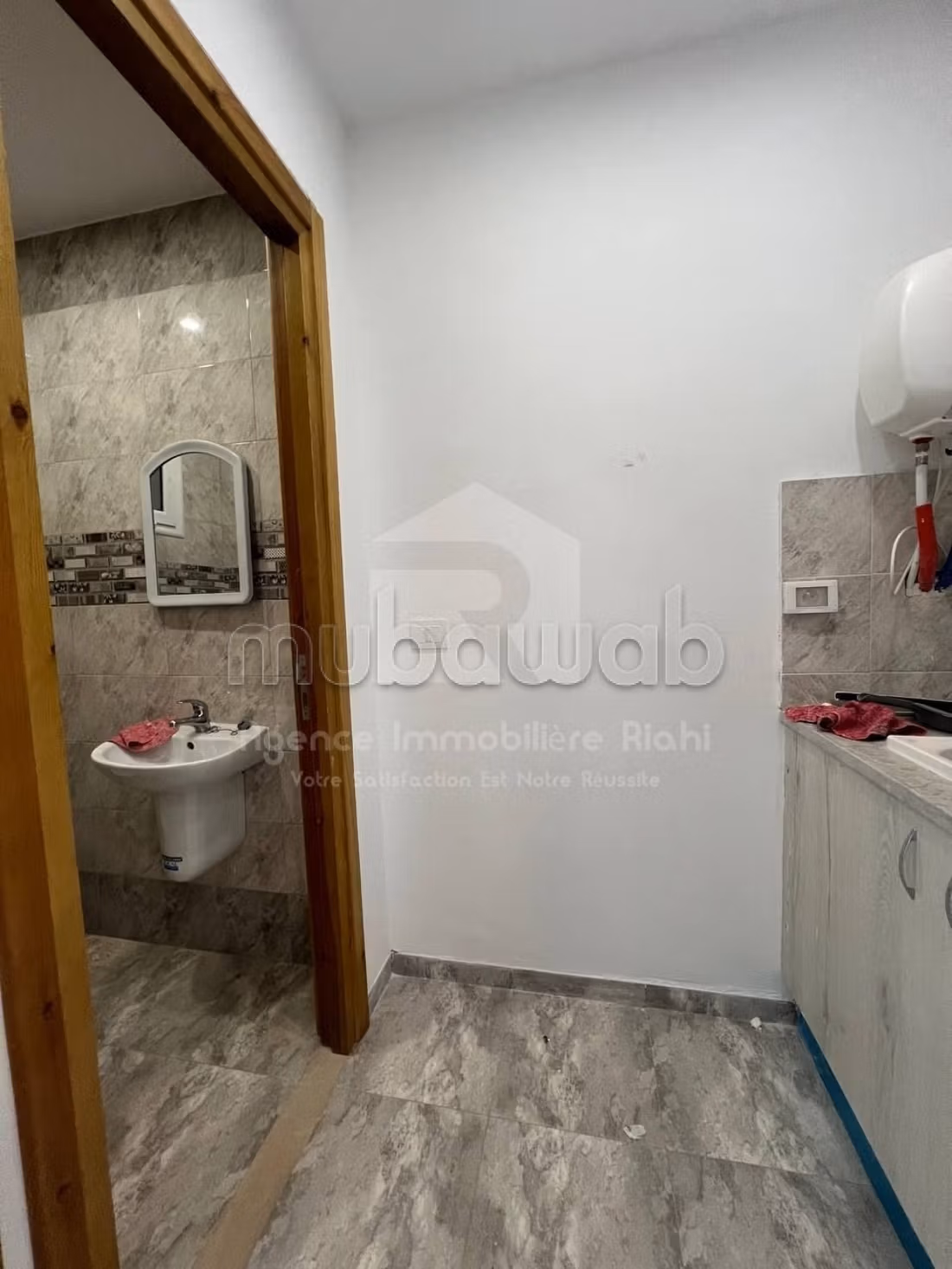 Ufficio da affittare. Superficie totale 1 m². Internet