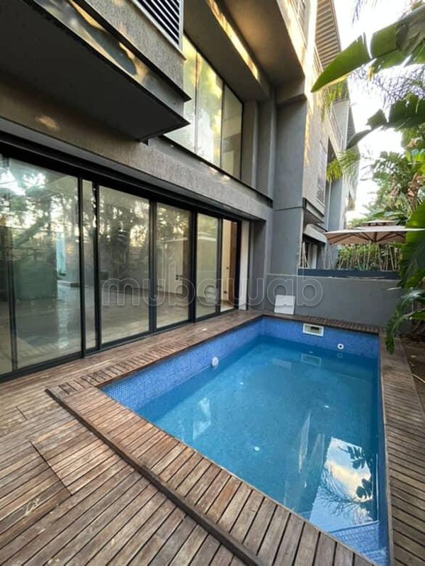 Villa Neuf avec piscine et assenseur