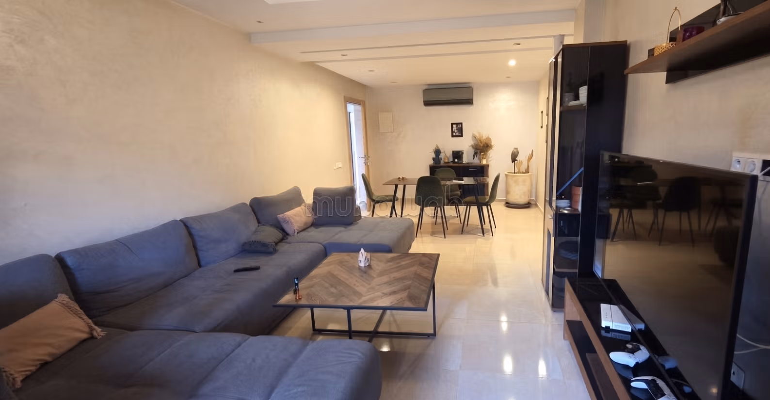 Très belle appartement meublé avec piscine à Agdal — 4