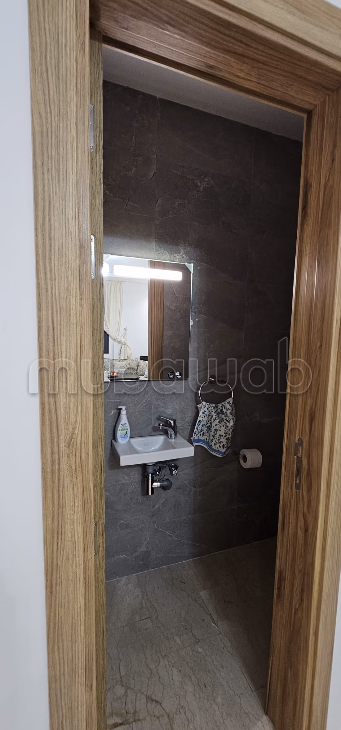 Location saisonnière à Founti. Superficie 70 m². Conciergerie à disposition, système de climatisation