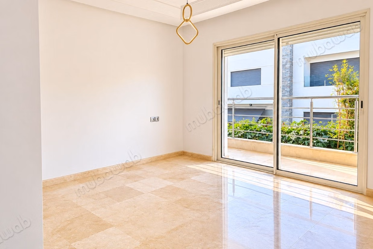 Villa's en luxe woningen om te huren. Totale oppervlakte 250 m². Tuin