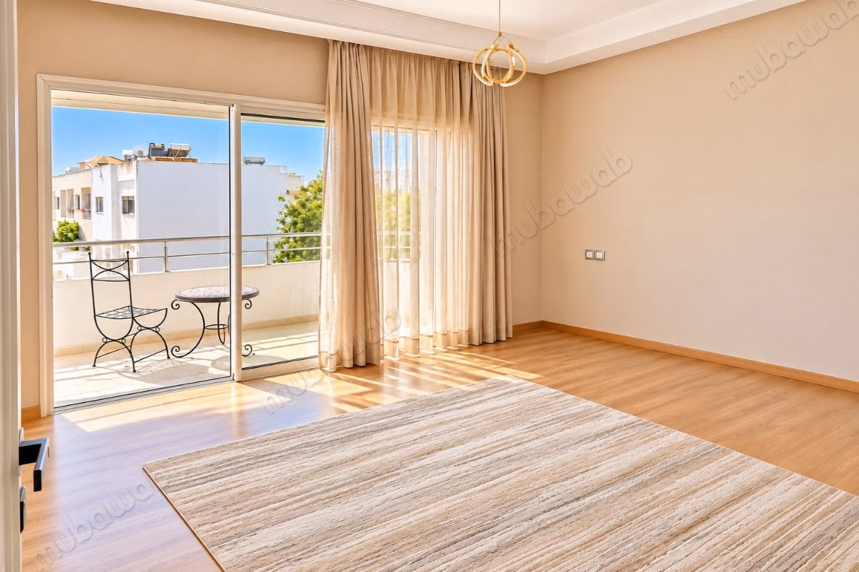 Villa's en luxe woningen om te huren. Totale oppervlakte 250 m². Tuin