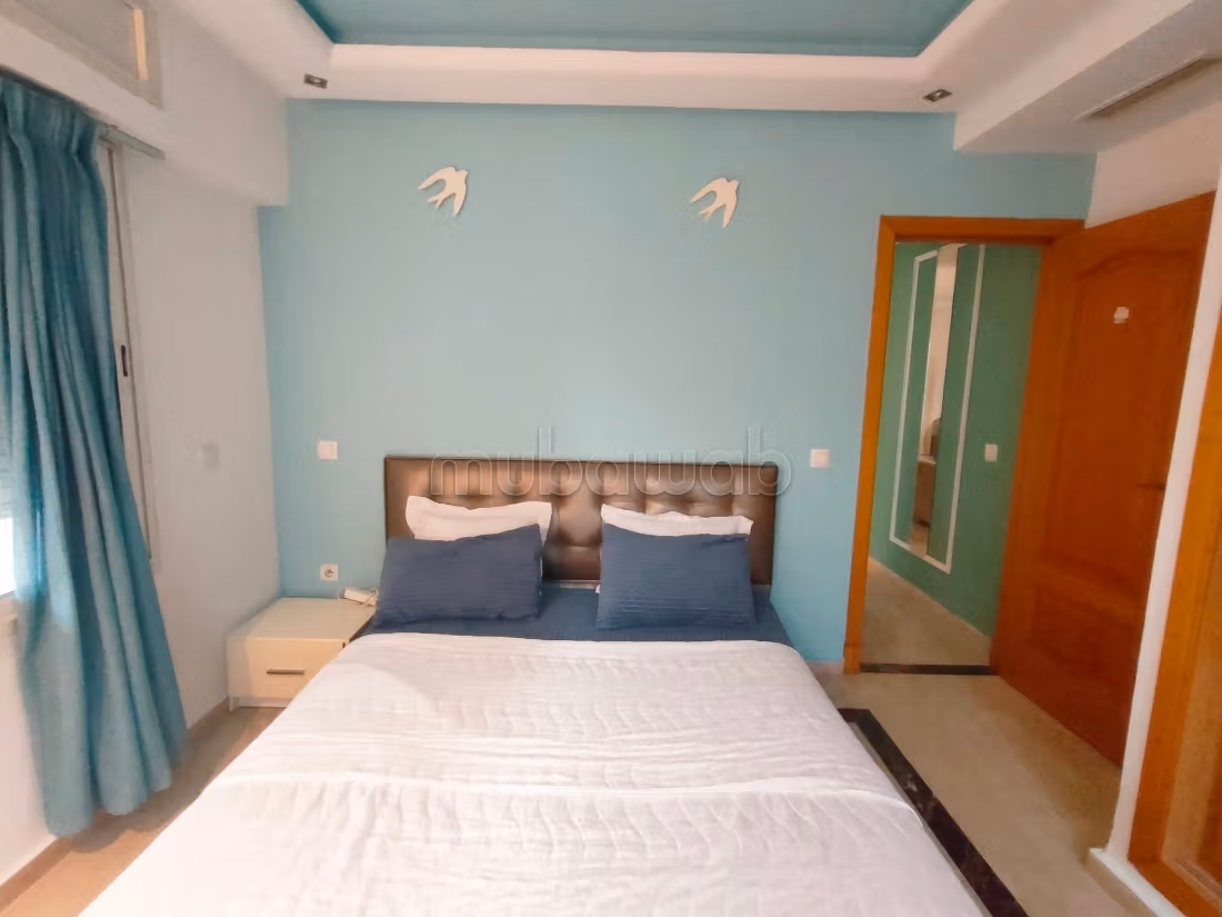Bonito piso en alquiler en Maârif. Superficie 48 m². Con muebles