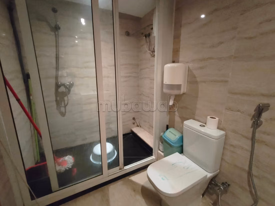 Bonito piso en alquiler en Maârif. Superficie 48 m². Con muebles