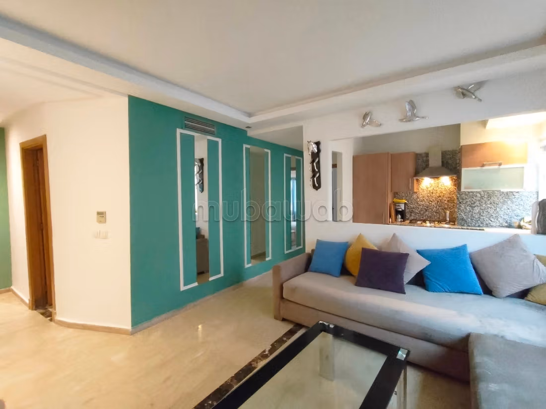 Bonito piso en alquiler en Maârif. Superficie 48 m². Con muebles