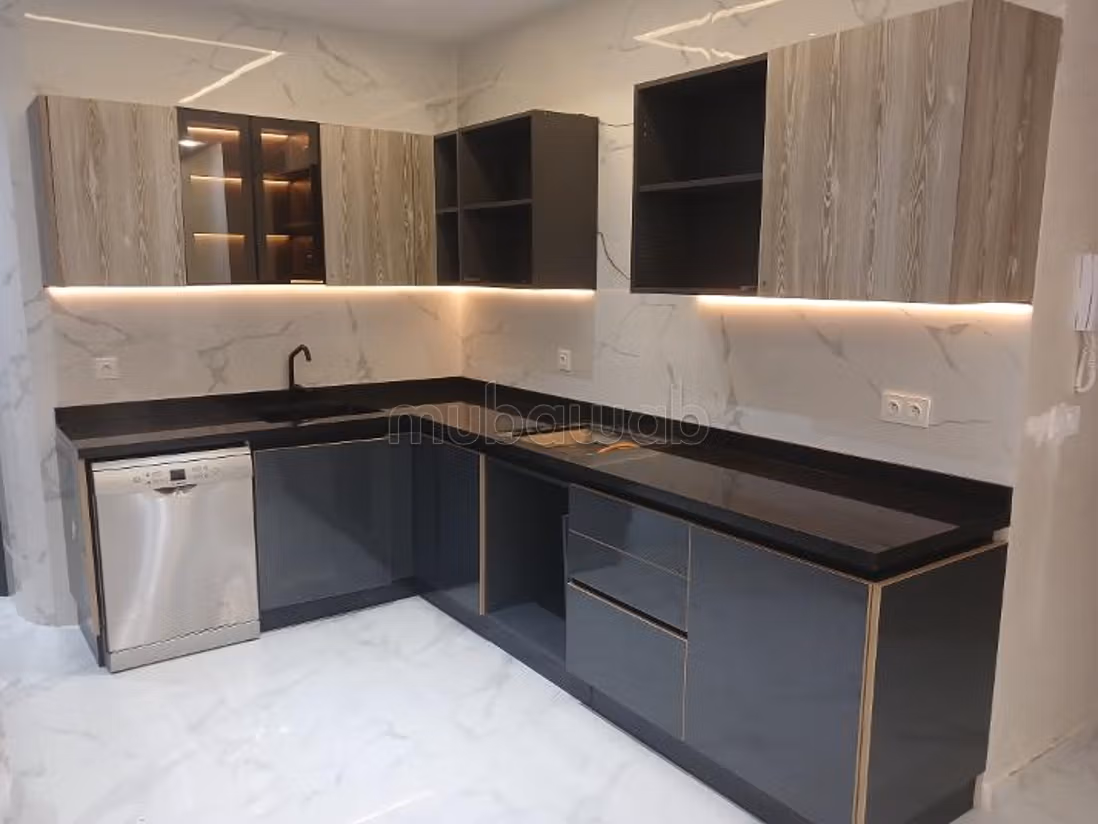 Appartement 3ch à vendre à Ajanef 
Av des FAR — 2