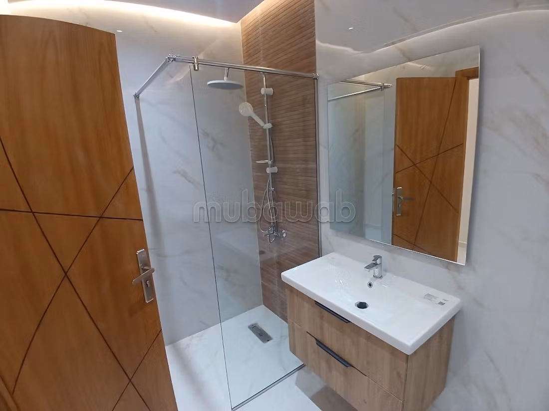 Appartement 3ch à vendre à Ajanef 
Av des FAR — 4