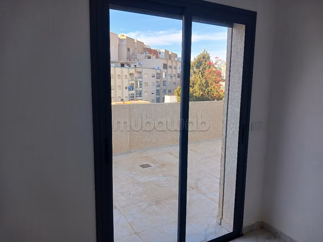 Appartement 3ch à vendre à Ajanef 
Av des FAR — 5