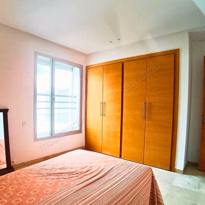 Fabulous apartment for sale in Beauséjour. 5 large living areas. Carpark and elevator