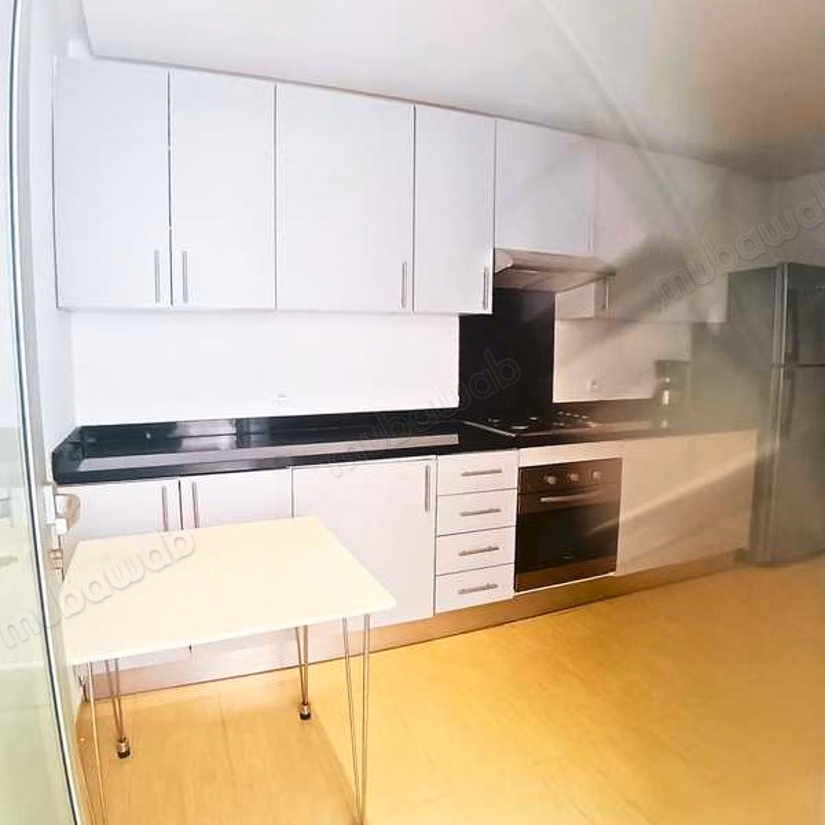 Fabulous apartment for sale in Beauséjour. 5 large living areas. Carpark and elevator