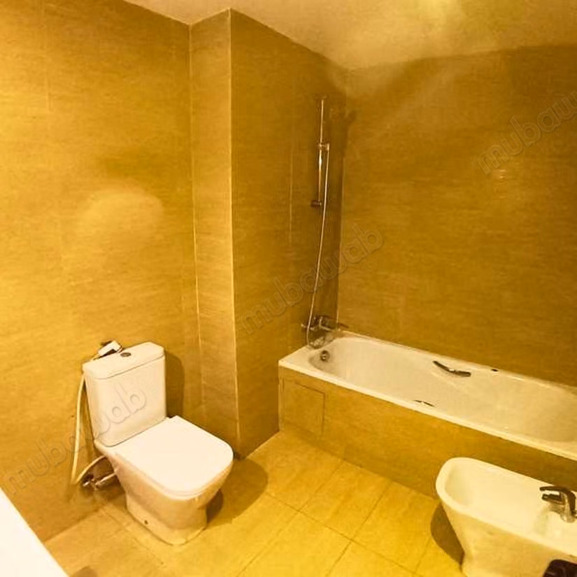 Fabulous apartment for sale in Beauséjour. 5 large living areas. Carpark and elevator
