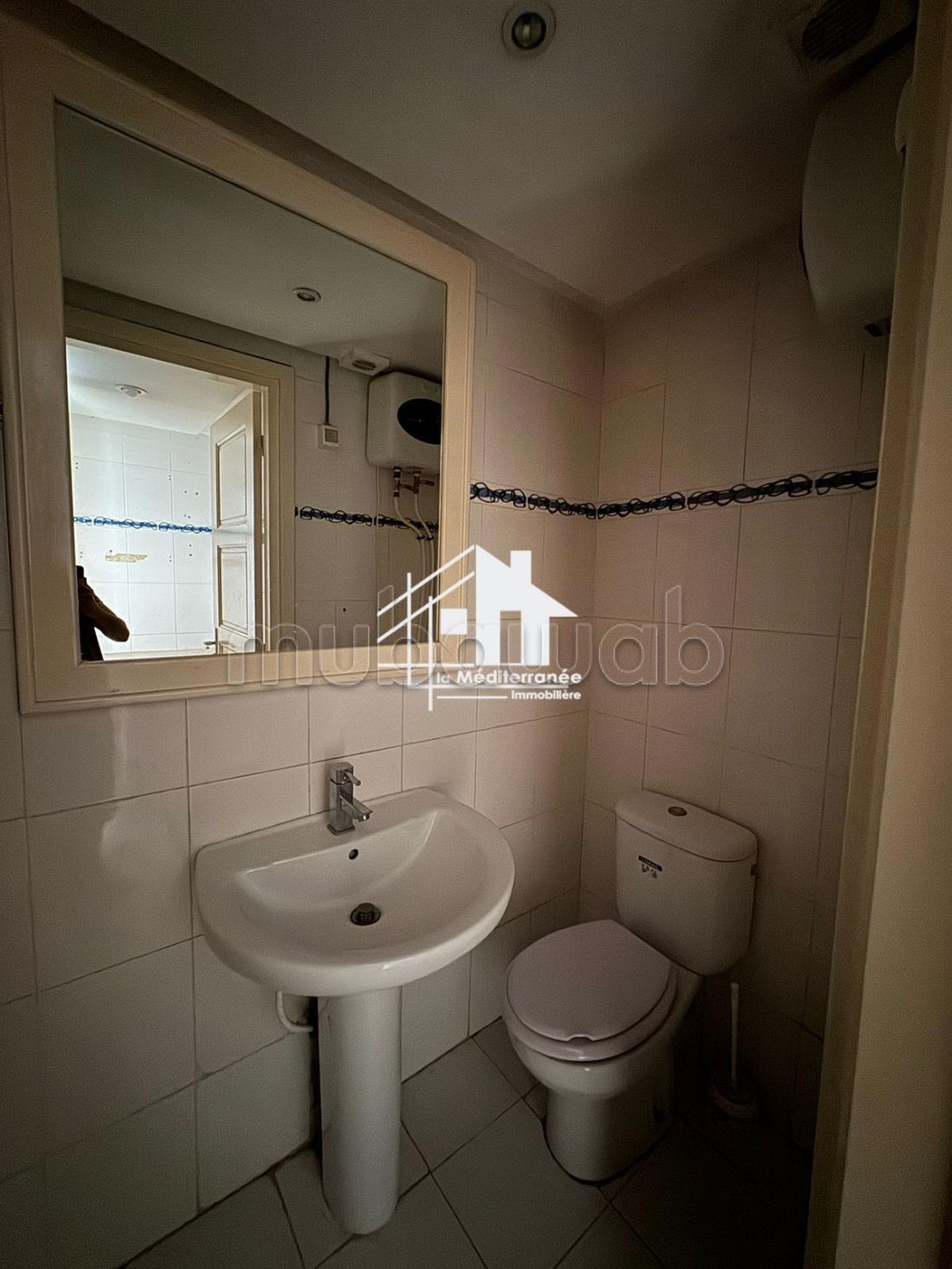 Bureau H3 aux berges du lac 2