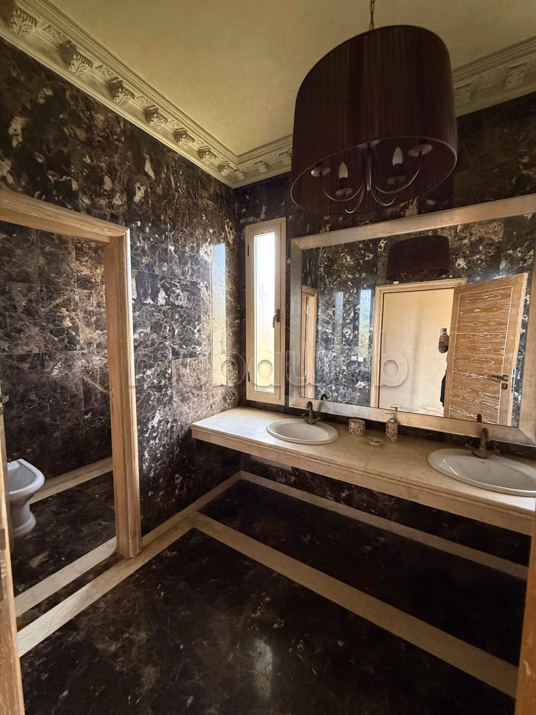 Villa 1000m² en location à HARHOURA