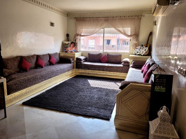 بيع شقة بكليز. 3 قطع. موقف السيارات وشرفة