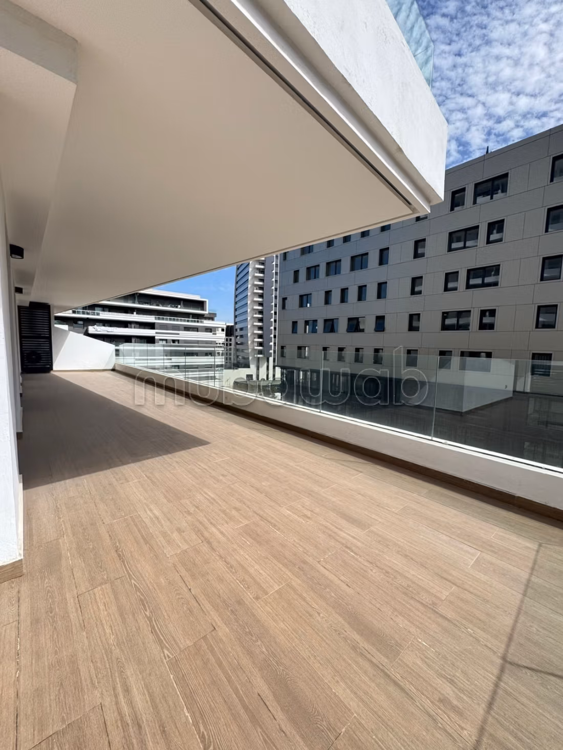 Appartement de standing avec splendide terrasse