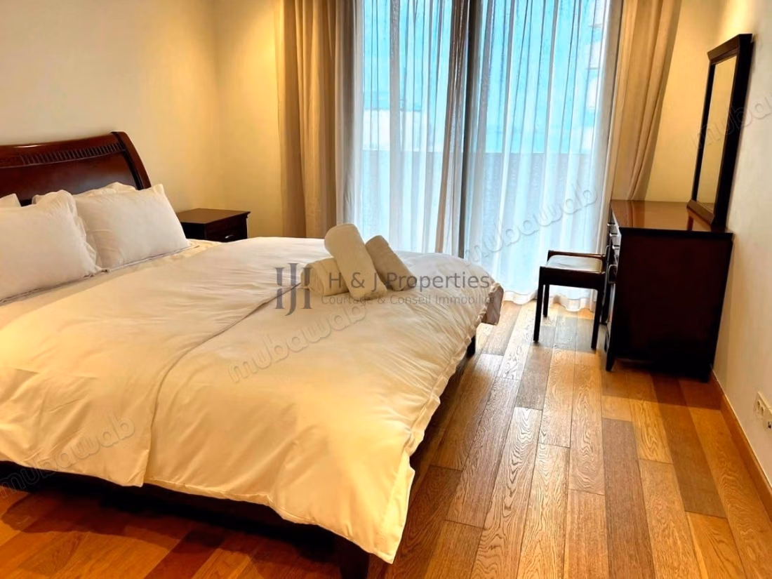 Apartment for rent in Casablanca Marina. 4 large living areas. Attic
