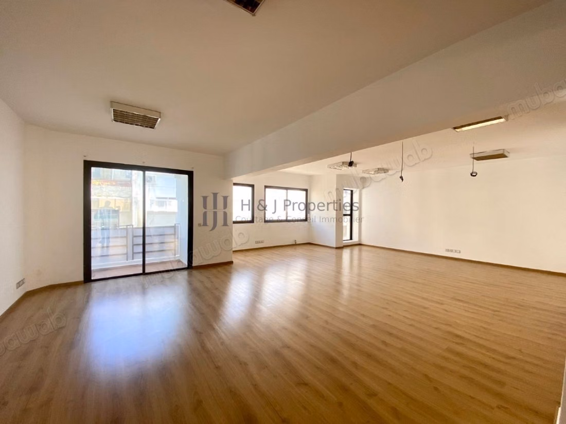 Bureau aménagé de 150m²