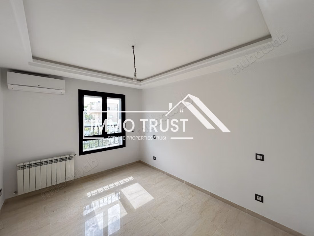 Splendido appartamento in affitto a La Soukra. 3 camere. Servizio di concierge e condizionatore