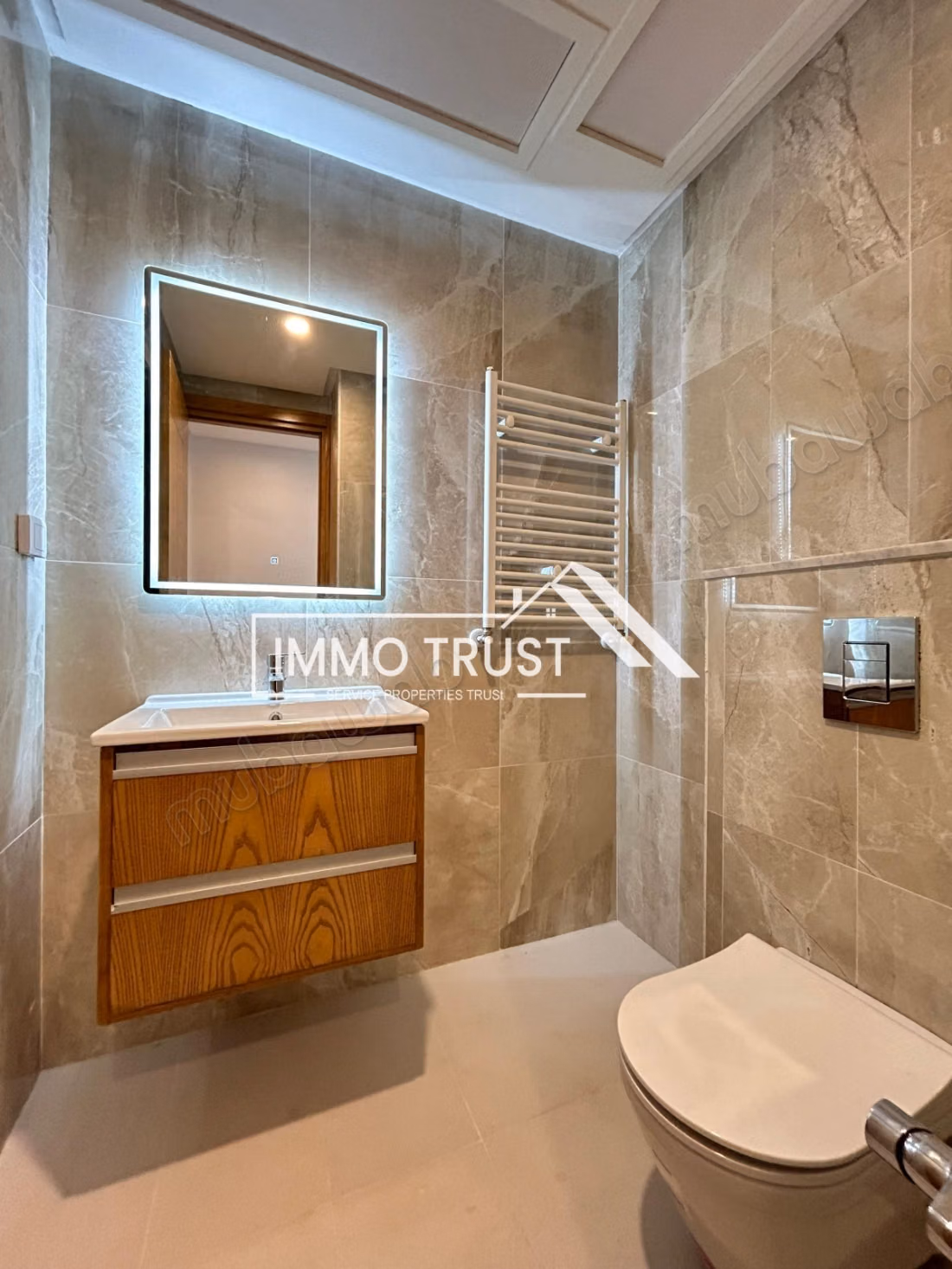 Splendido appartamento in affitto a La Soukra. 3 camere. Servizio di concierge e condizionatore