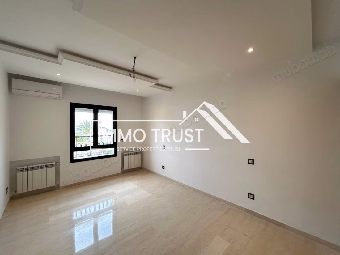 Splendido appartamento in affitto a La Soukra. 3 camere. Servizio di concierge e condizionatore