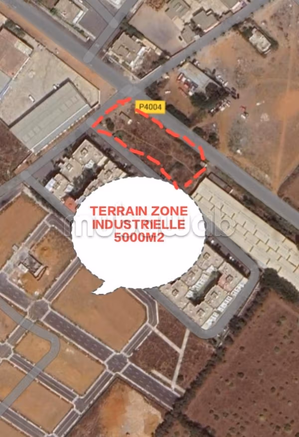 Beau terrain à la vente à Hay laayayda.
Surface de 5000 m²