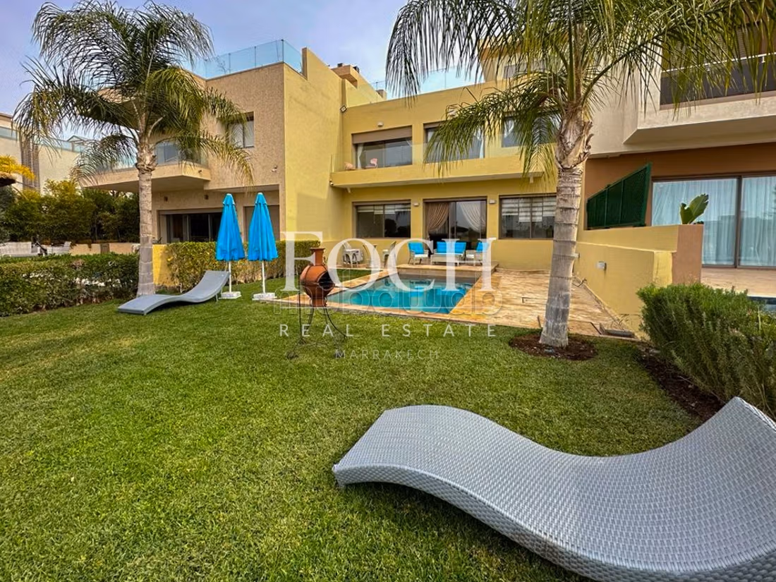 Villa en front golf