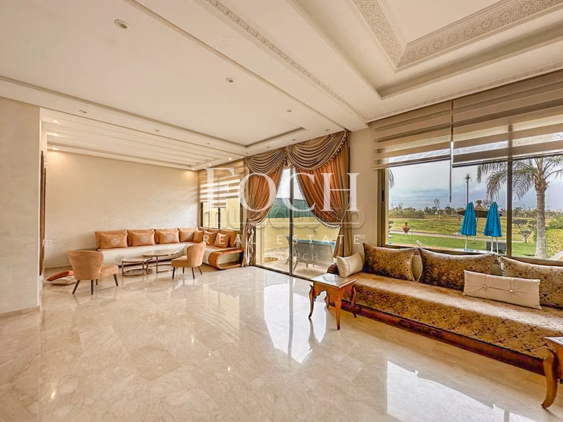 Villa en front golf