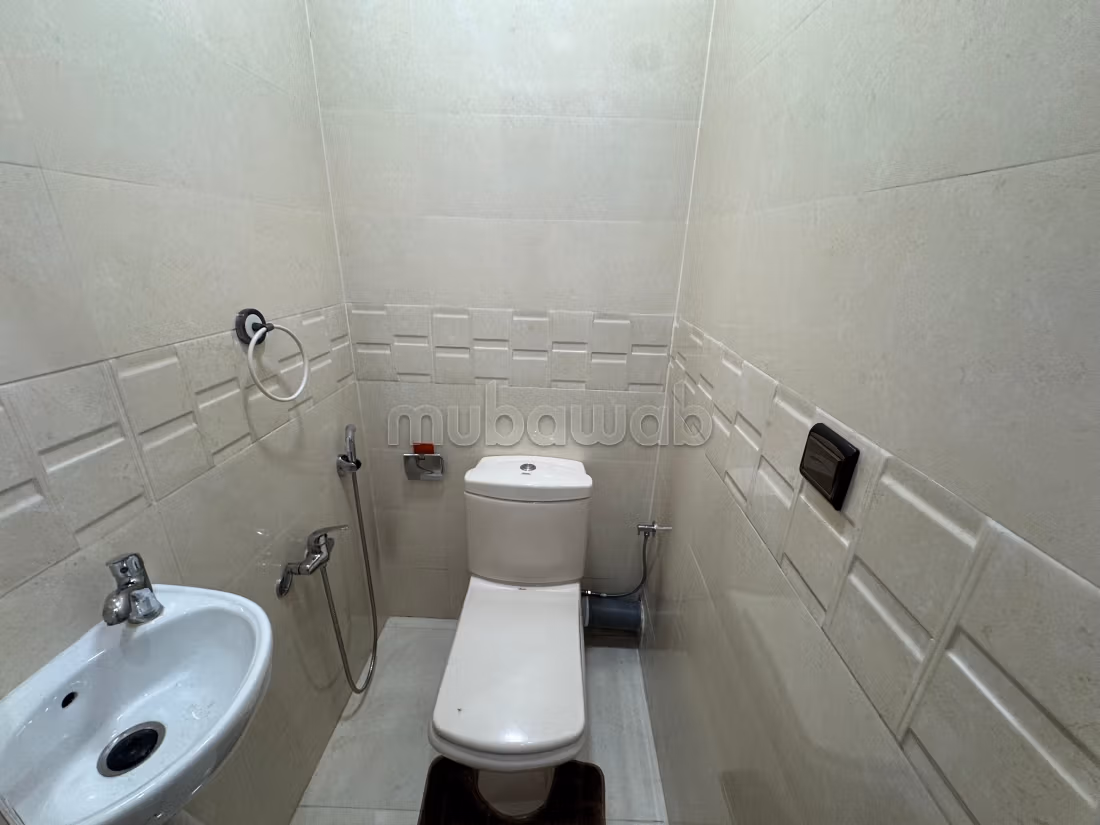 Alquila este piso en Anfa. 5 habitaciones grandes. Hermosa terraza