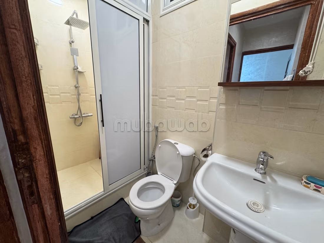 Alquila este piso en Anfa. 5 habitaciones grandes. Hermosa terraza