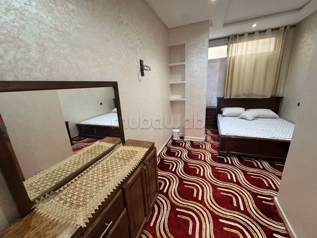 Alquila este piso en Anfa. 5 habitaciones grandes. Hermosa terraza