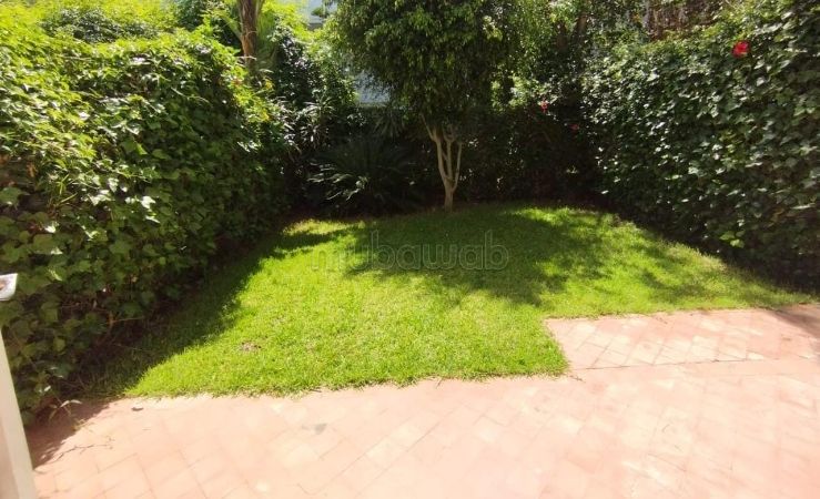 Maestosa residenza di lusso in affitto a El Manar El Hank. 5 locali. Giardino e terrazzo