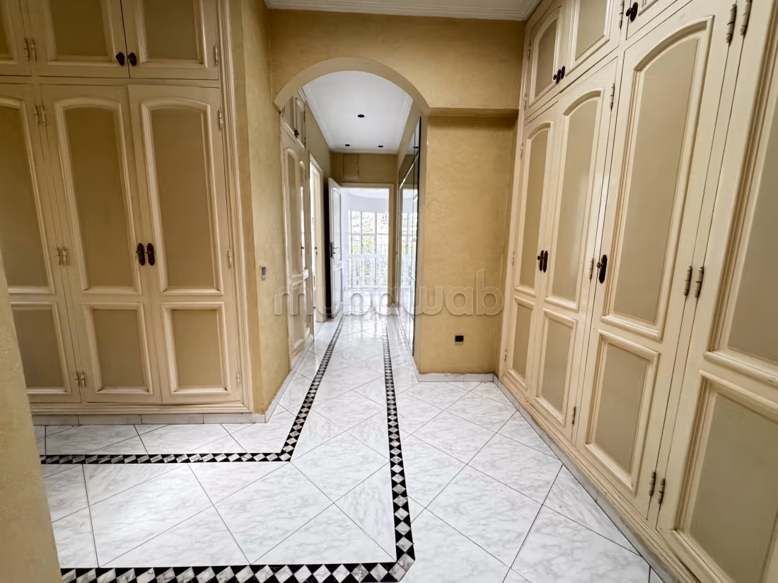 Appartamento in vendita a Sidi Maarouf. 4 camere da letto