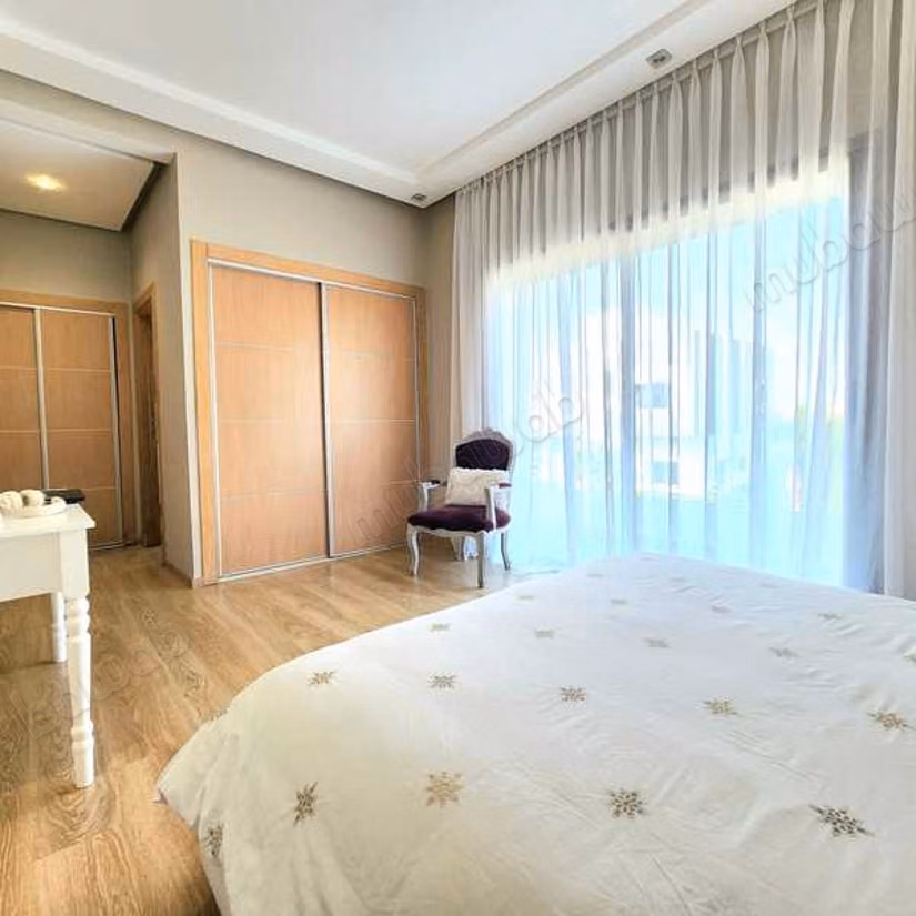 Luxury Villa for sale in Bouskoura Ville. 4 lovely rooms. Green areas, Parking spaces for cars