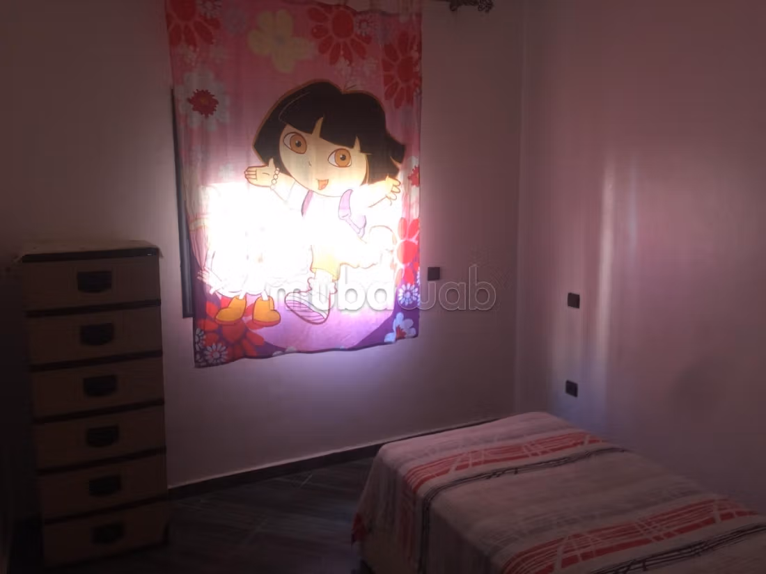 Appartement à vendre à Mhamid. 3 chambres agréables. Salon Marocain, sécurité — 6