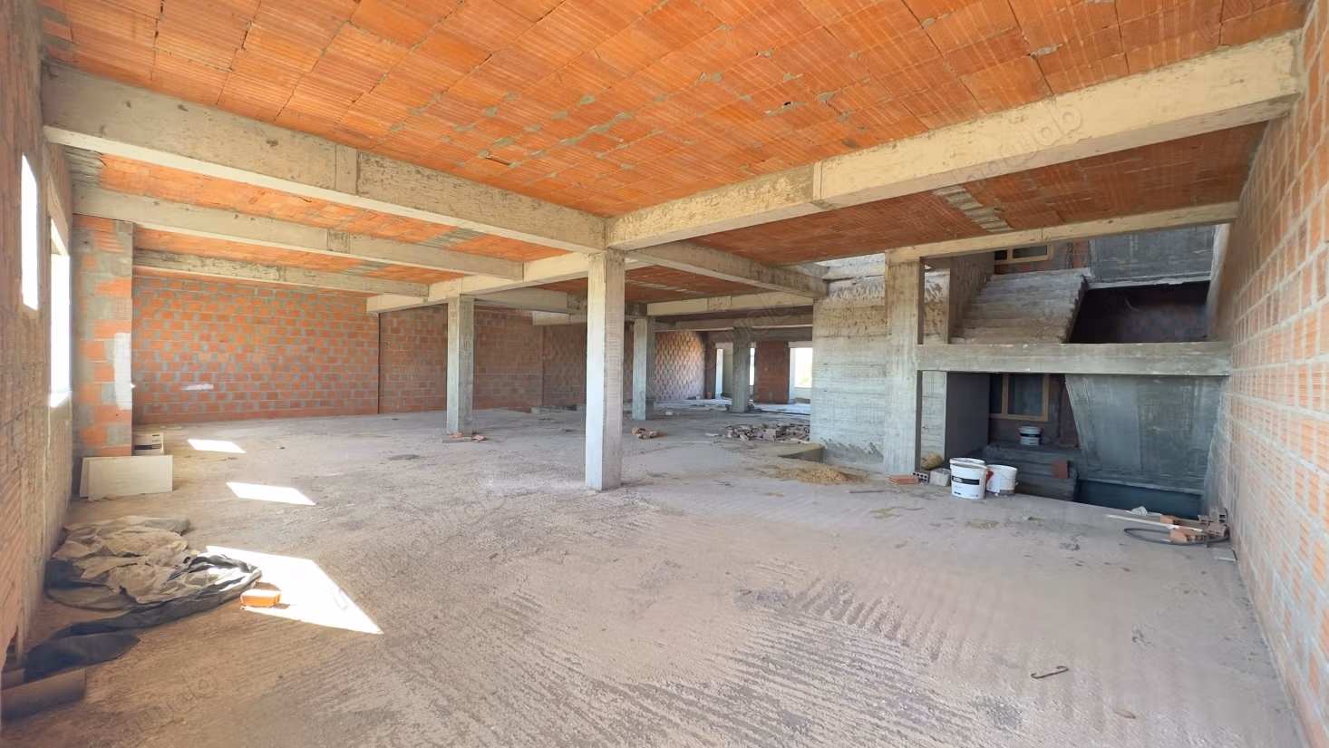 Comodo ufficio in affitto a Nabeul. Superficie totale 343 m². Climatizzazione