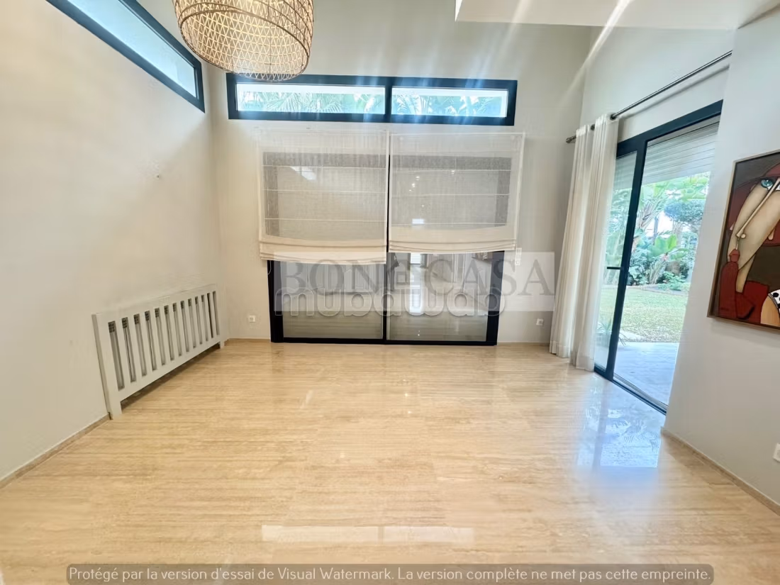 Eccezionale villa in vendita a Gammarth. Superficie 331 m². Piscina e condizionatore