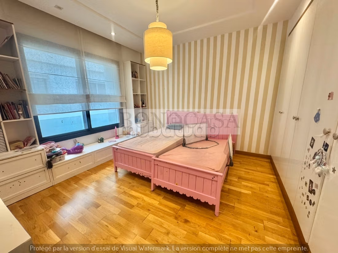 Eccezionale villa in vendita a Gammarth. Superficie 331 m². Piscina e condizionatore
