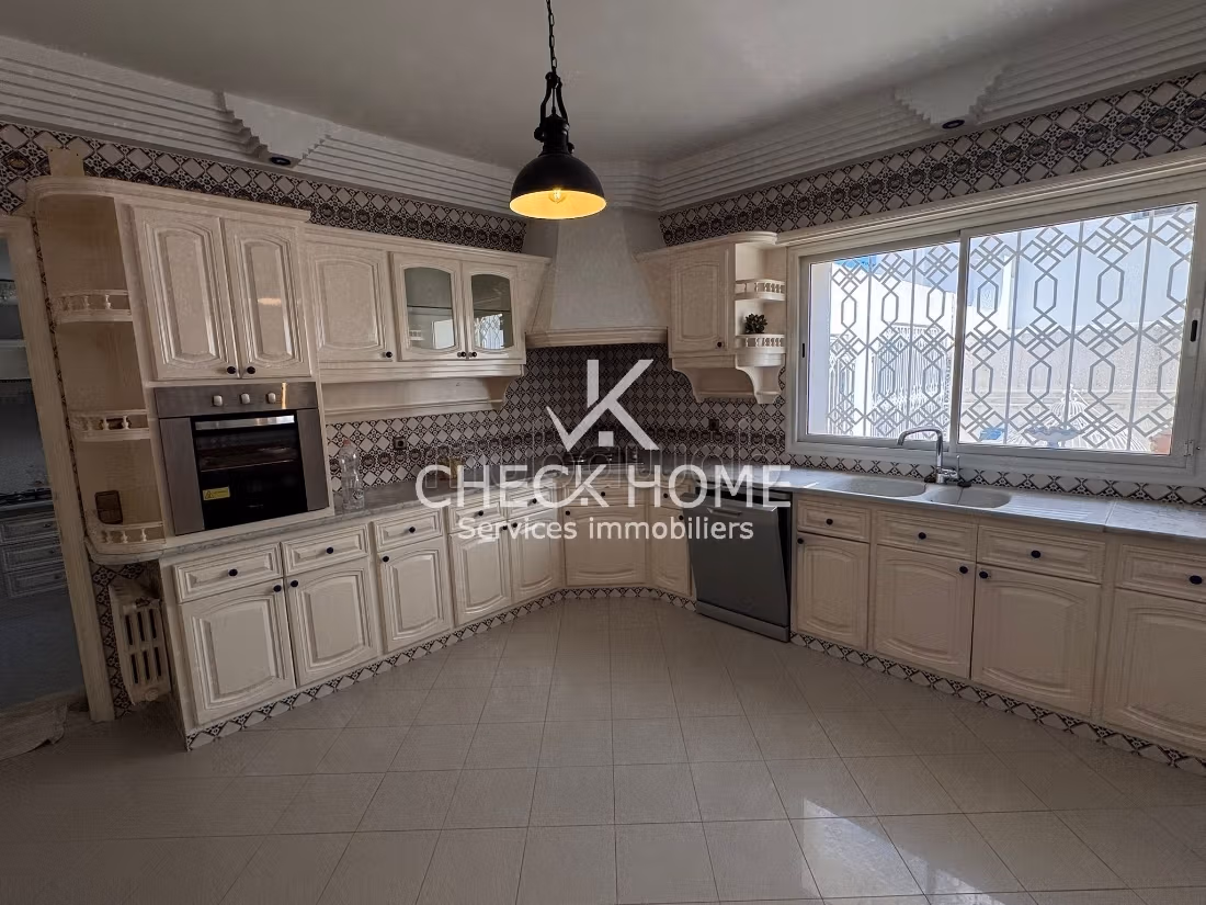 Location annuelle Villa s4 à cité Mora Nabeul