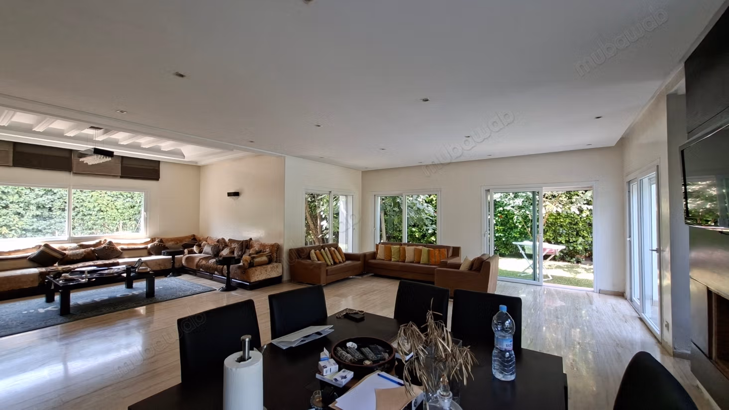 Villa 850 m² 4 chambres grand jardin