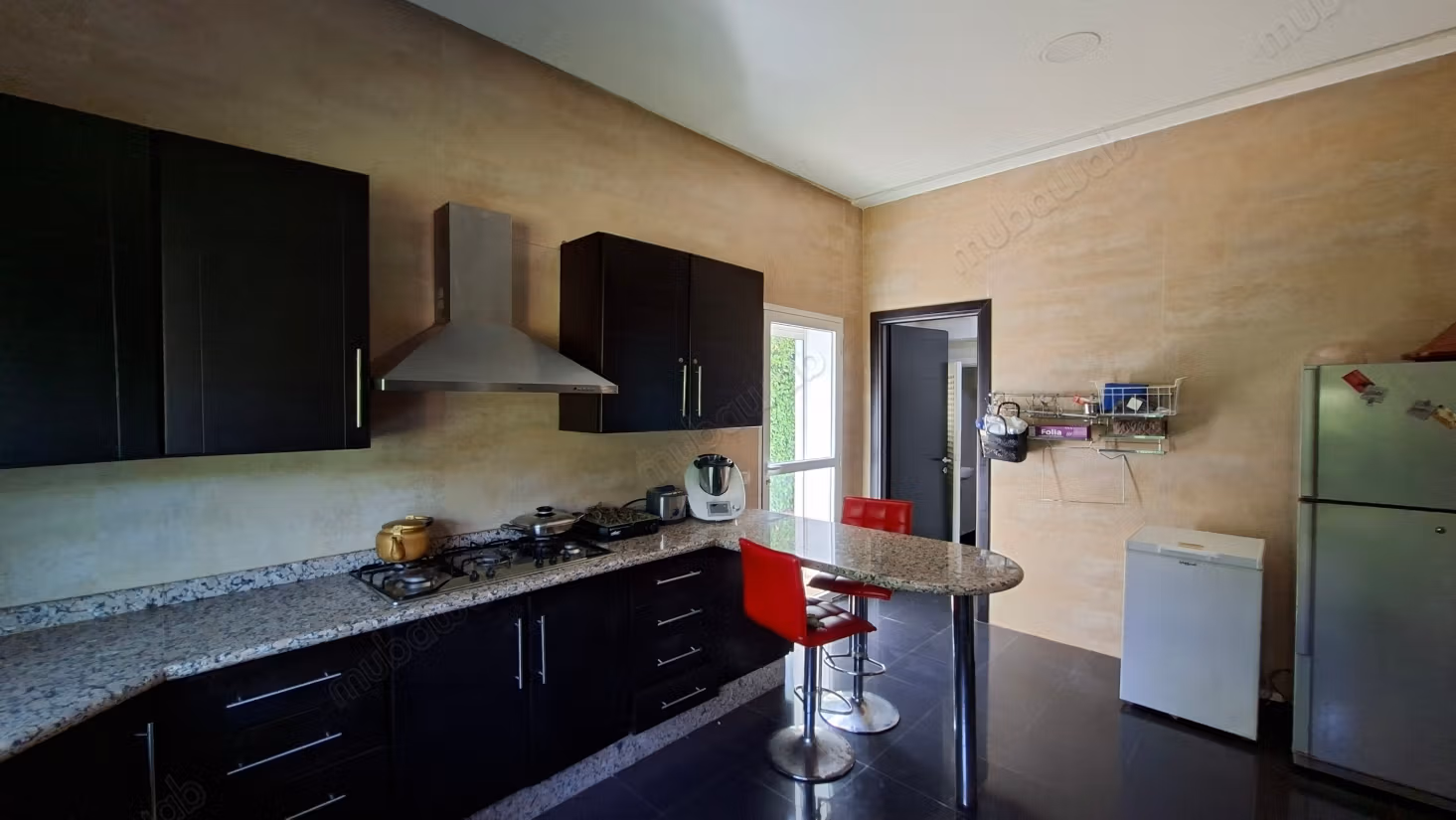 Villa 850 m² 4 chambres grand jardin
