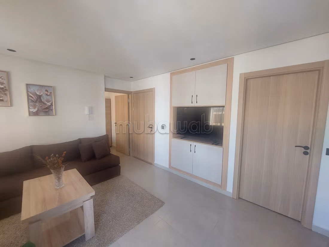 Flat for rent. Surface area 35 m². Cellar