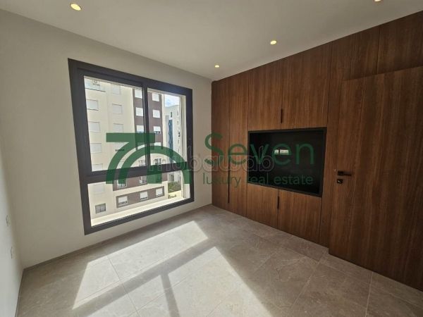 Appartamento in affitto a Ain Zaghouan Nord. Superficie 1 m². Piano cottura con forno integrato