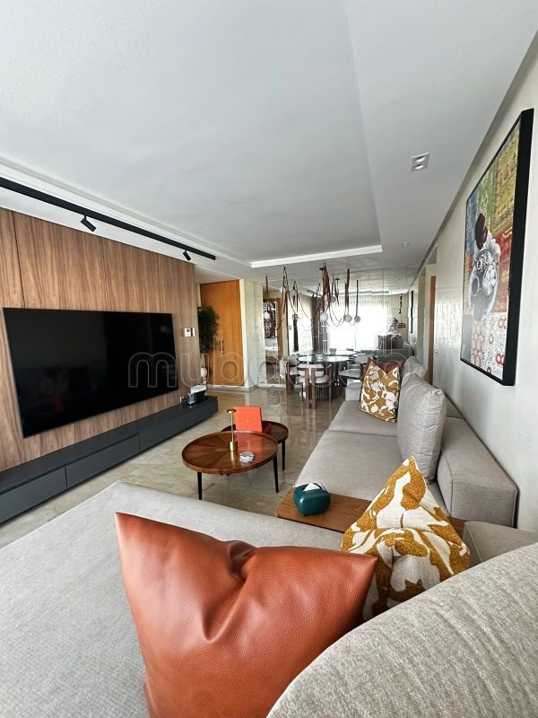 Affitto di un bellissimo appartamento a Agdal. Superficie 60 m². Ammobiliato