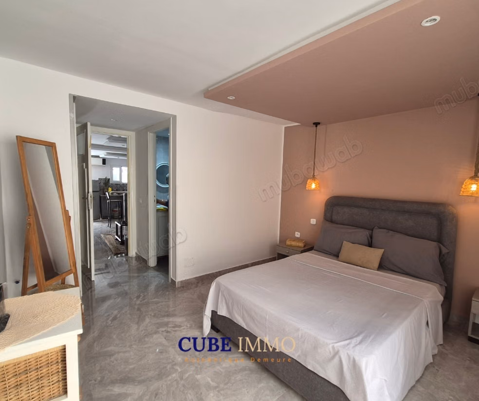 Affitto di uno splendido appartamento a Cité Erriadh. 1 camera. Arredato