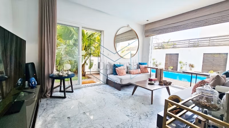 À vendre à La Marsa Une Superbe villa retapé à 9