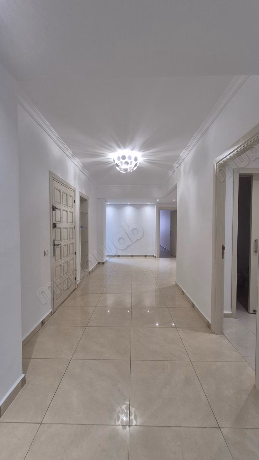A louer Appt Usage Bureau RDC 200m2 3ch Gauthier