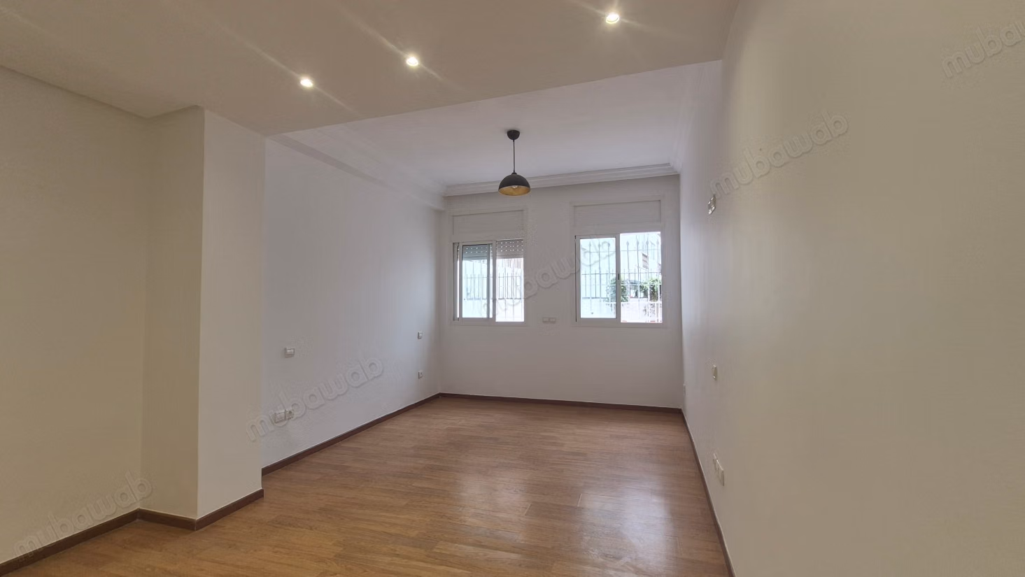 A louer Appt Usage Bureau RDC 200m2 3ch Gauthier